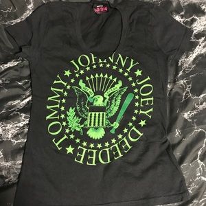 Ramones Vneck band tee